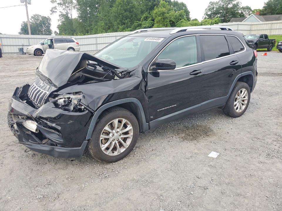 61056486 :رقم المزاد ، 1C4PJLCB8KD434771 vin ، 2019 Jeep Cherokee مزاد بيع