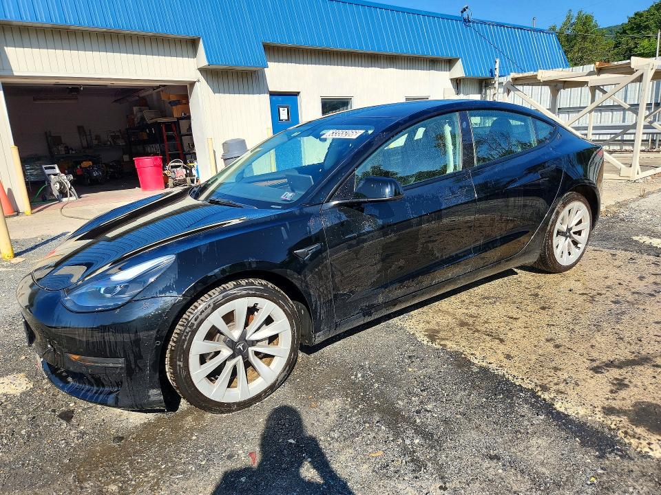 Продажа на аукционе авто 2022 Tesla Model 3, vin: 5YJ3E1EA8NF371728, номер лота: 63355266