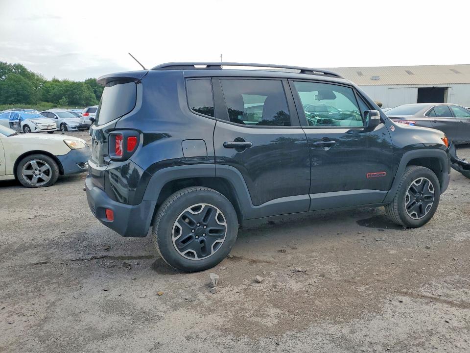 62517426 :رقم المزاد ، ZACCJBCT0FPB62010 vin ، 2015 Jeep Renegade مزاد بيع