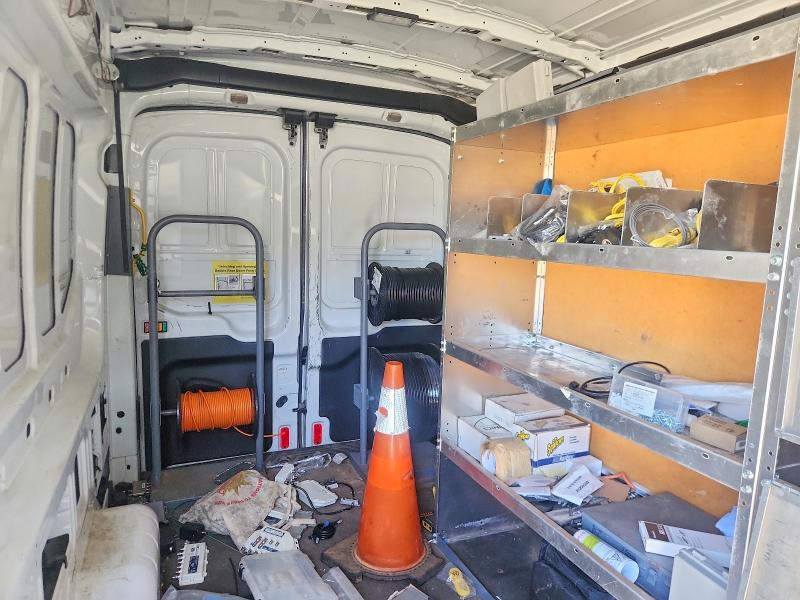 62356446 :رقم المزاد ، 1FTYE2CV1GKA09098 vin ، 2016 Ford Transit مزاد بيع