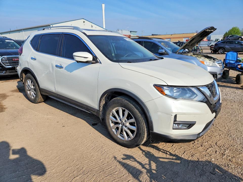 60249896 :رقم المزاد ، 5N1AT2MV8JC833070 vin ، 2018 Nissan Rogue مزاد بيع