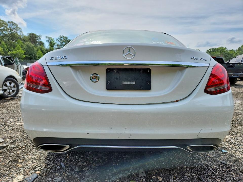 62122106 :رقم المزاد ، 55SWF4KB1FU084756 vin ، 2015 Mercedes-benz C مزاد بيع