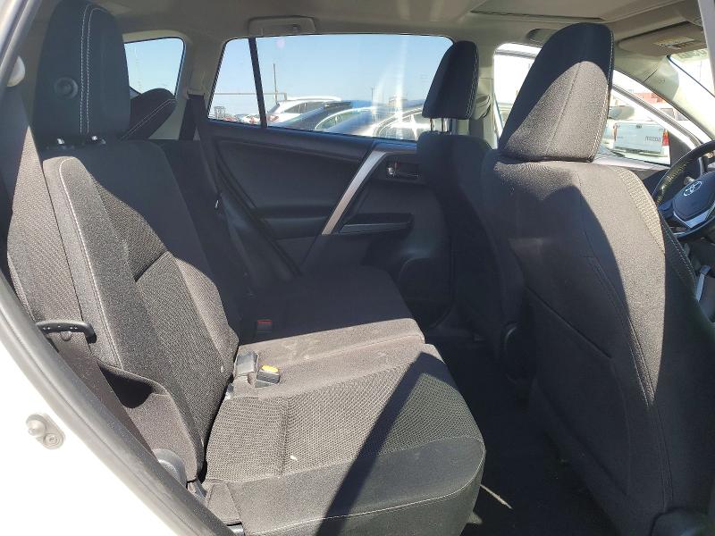 62801596 :رقم المزاد ، JTMWFREV5HD106742 vin ، 2017 Toyota Rav4 مزاد بيع