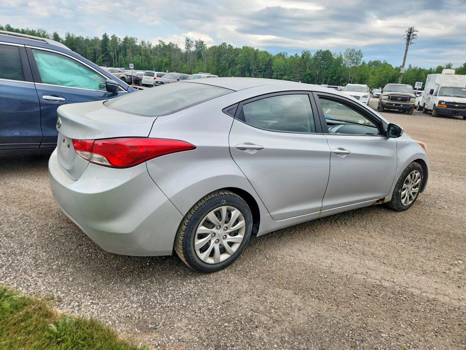 58617476 :رقم المزاد ، 5NPDH4AE8BH040599 vin ، 2011 Hyundai Elantra مزاد بيع
