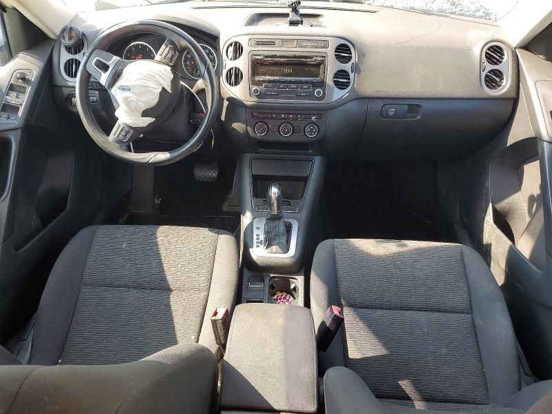 2014 Volkswagen Tiguan მანქანა იყიდება აუქციონზე, vin: WVGAV3AX1EW573623, აუქციონის ნომერი: 63496556