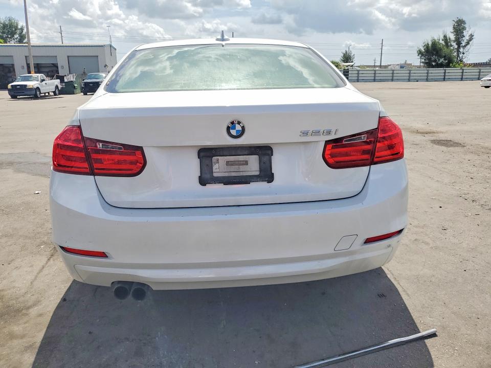Продаж на аукціоні авто 2013 Bmw 328, vin: WBA3C1C50DF442701, номер лоту: 61318936
