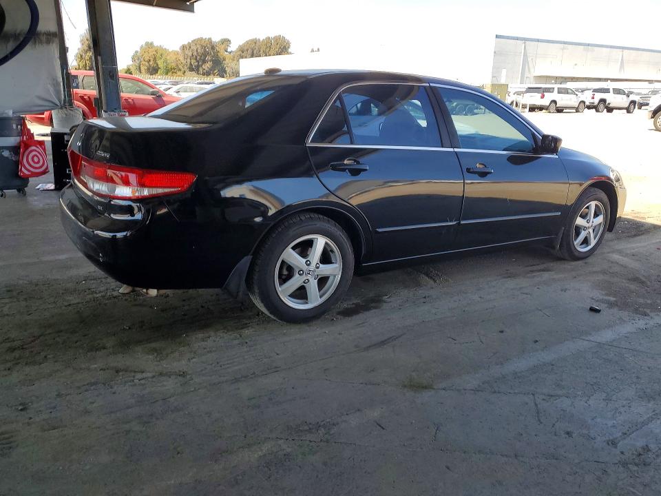 Продажа на аукционе авто 2004 Honda Accord, vin: JHMCM56734C019132, номер лота: 62662086