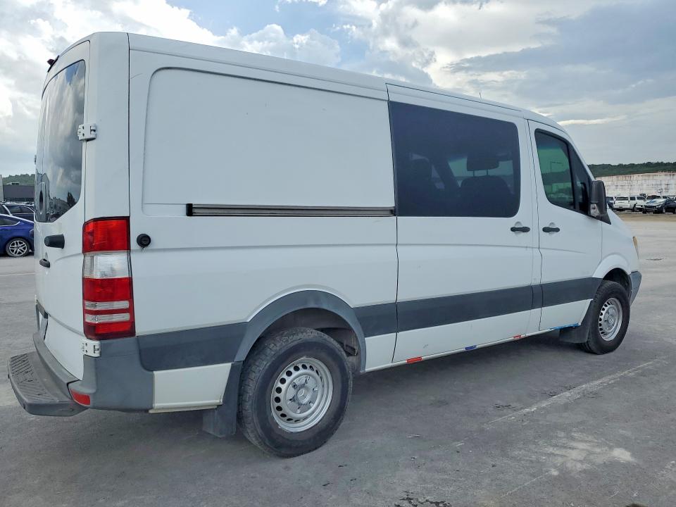 61299296 :رقم المزاد ، WD3PE7CC8C5701059 vin ، 2012 Mercedes-benz Sprinter مزاد بيع