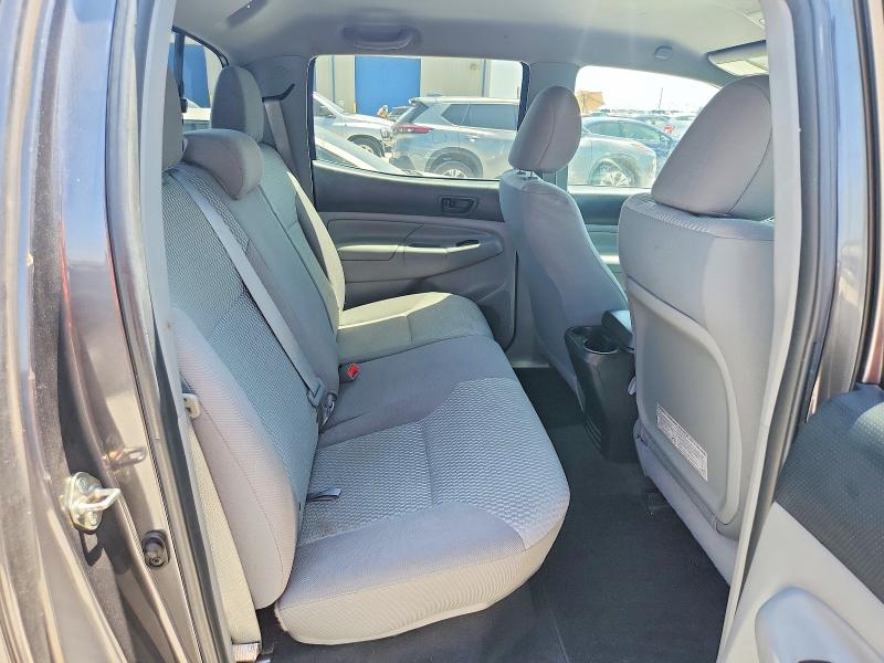 61944586 :رقم المزاد ، 5TFJU4GN6FX087775 vin ، 2015 Toyota Tacoma مزاد بيع