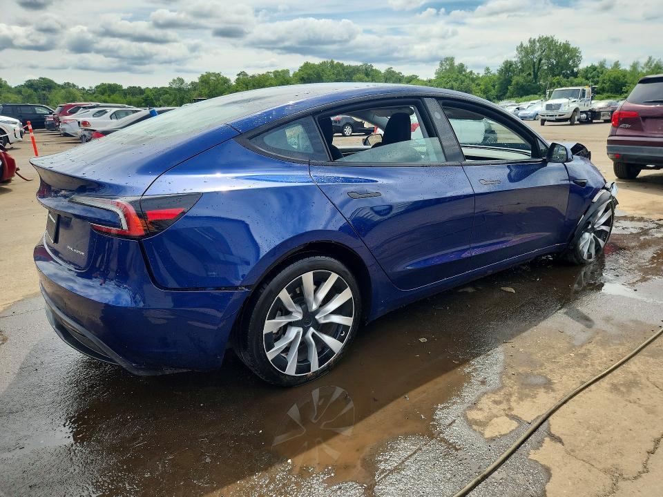 Продажа на аукционе авто 2024 Tesla Model 3, vin: 5YJ3E1EB7RF794900, номер лота: 60500386