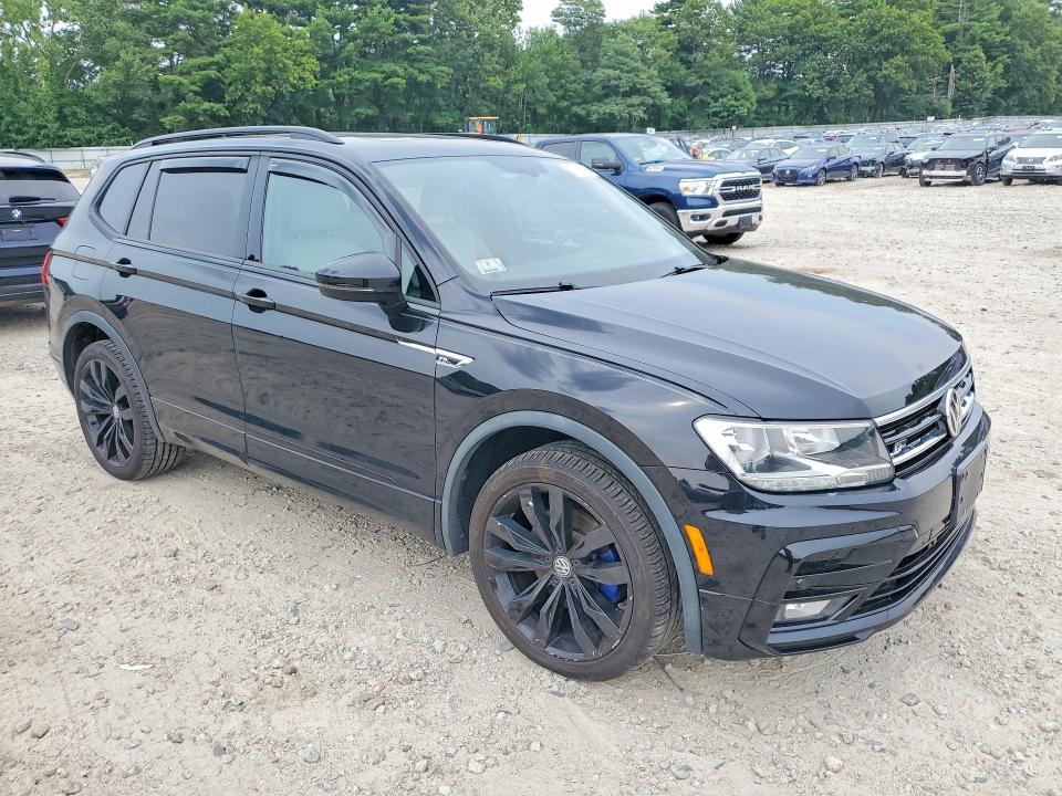 61302536 :رقم المزاد ، 3VV2B7AX7LM181429 vin ، 2020 Volkswagen Tiguan مزاد بيع