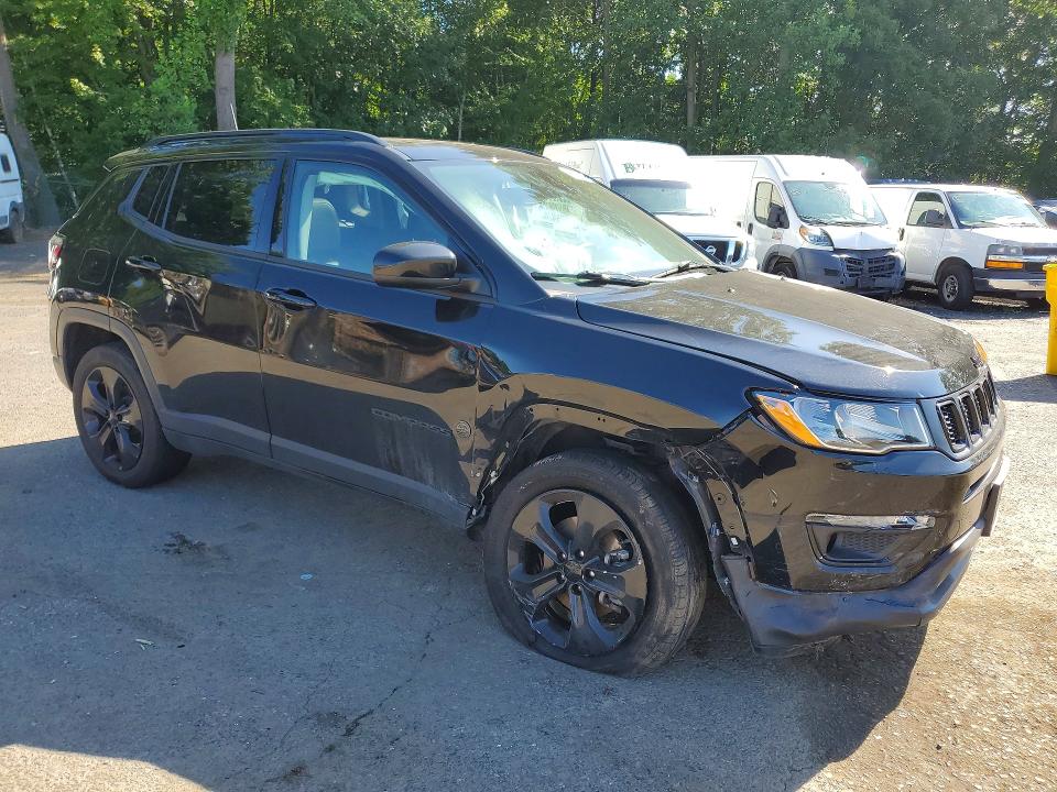 60503396 :رقم المزاد ، 3C4NJDBB2KT600758 vin ، 2019 Jeep Compass مزاد بيع