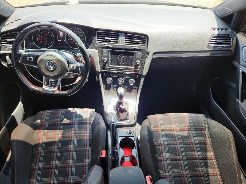 62811006 :رقم المزاد ، 3VW447AU0JM288081 vin ، 2018 Volkswagen Gti مزاد بيع