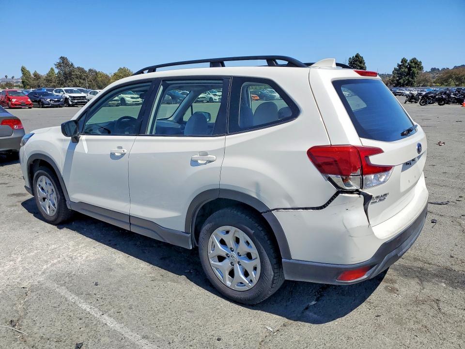61884416 :رقم المزاد ، JF2SKACC7NH430777 vin ، 2022 Subaru Forester مزاد بيع