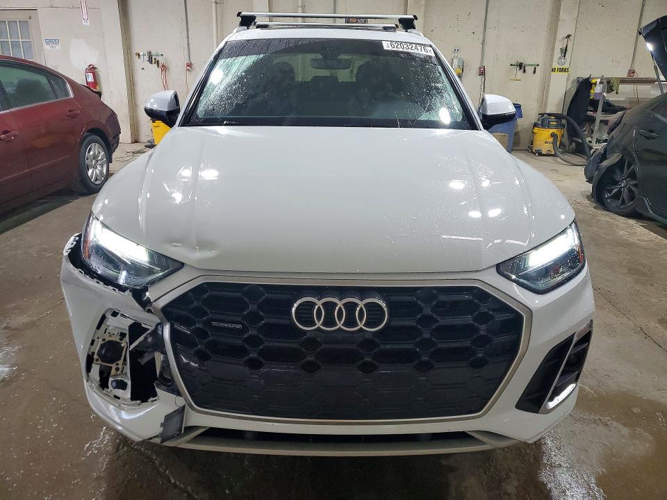 Продаж на аукціоні авто 2022 Audi Q5, vin: WA1EAAFY5N2054776, номер лоту: 62032476