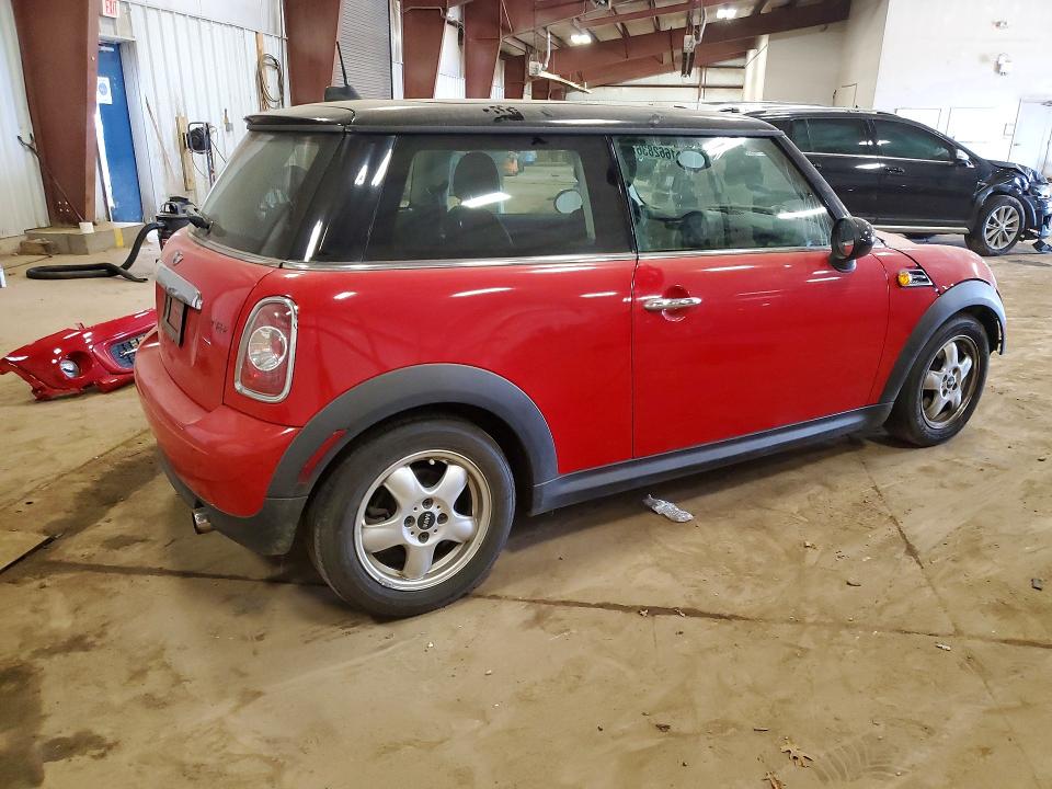 Продажа на аукционе авто 2011 Mini Cooper, vin: WMWSU3C58BT098537, номер лота: 61662836