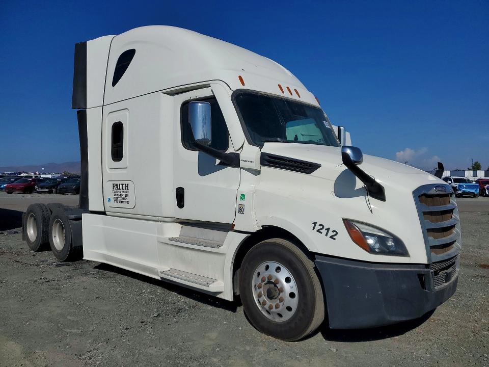 2022 Freightliner Cascadia 126 მანქანა იყიდება აუქციონზე, vin: 3AKJHHDR1NSMT3737, აუქციონის ნომერი: 62614876