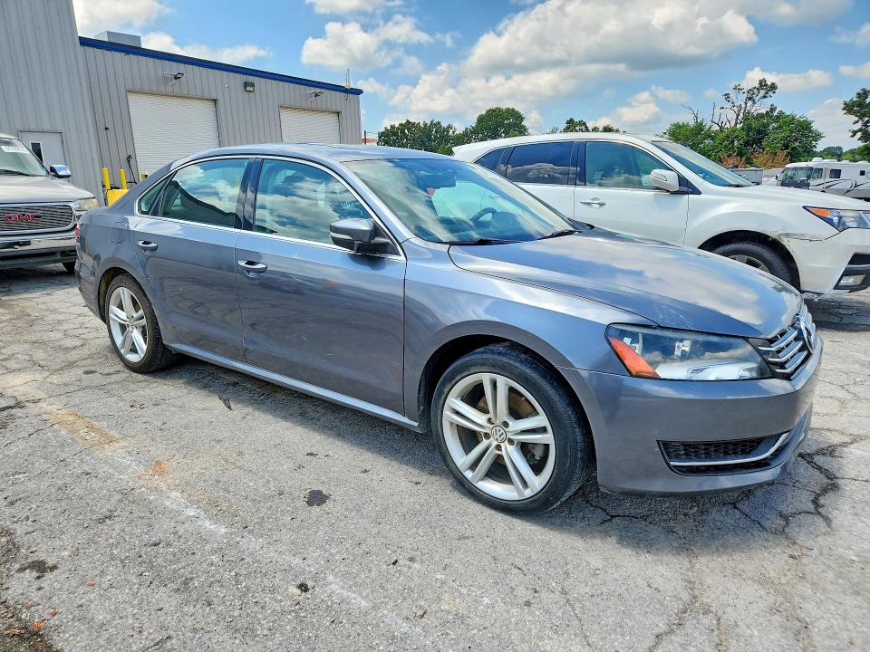 2014 Volkswagen Passat მანქანა იყიდება აუქციონზე, vin: 1VWBN7A31EC106410, აუქციონის ნომერი: 61129526