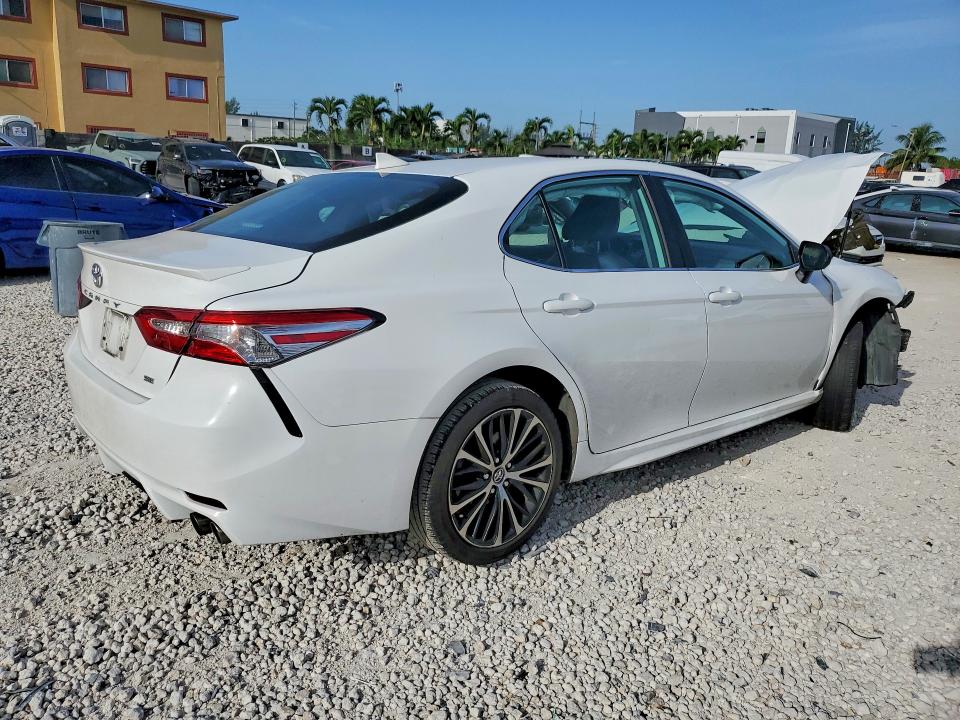 Продаж на аукціоні авто 2020 Toyota Camry, vin: 4T1G11AK1LU871810, номер лоту: 60709516