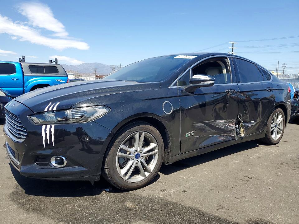 61706546 :رقم المزاد ، 3FA6P0SU0FR281429 vin ، 2015 Ford Fusion مزاد بيع