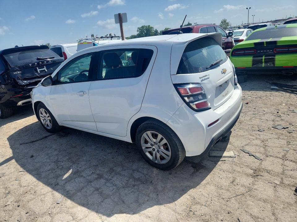 59137136 :رقم المزاد ، 1G1JG6SH1H4143221 vin ، 2017 Chevrolet Sonic مزاد بيع
