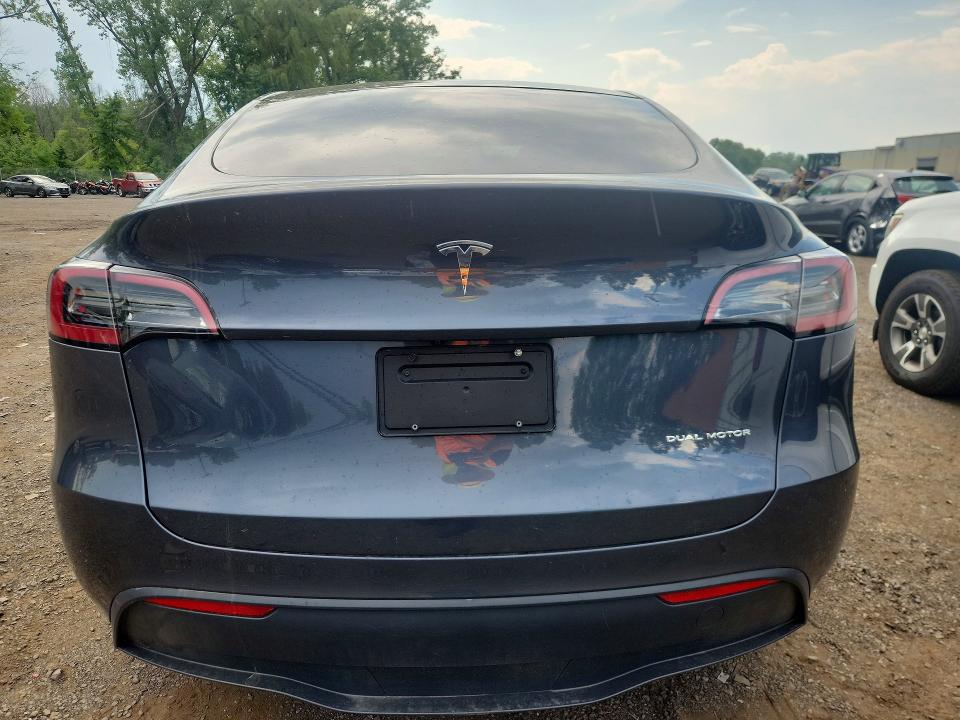 Продажа на аукционе авто 2023 Tesla Model Y, vin: 7SAYGDEE0PA040147, номер лота: 61230176