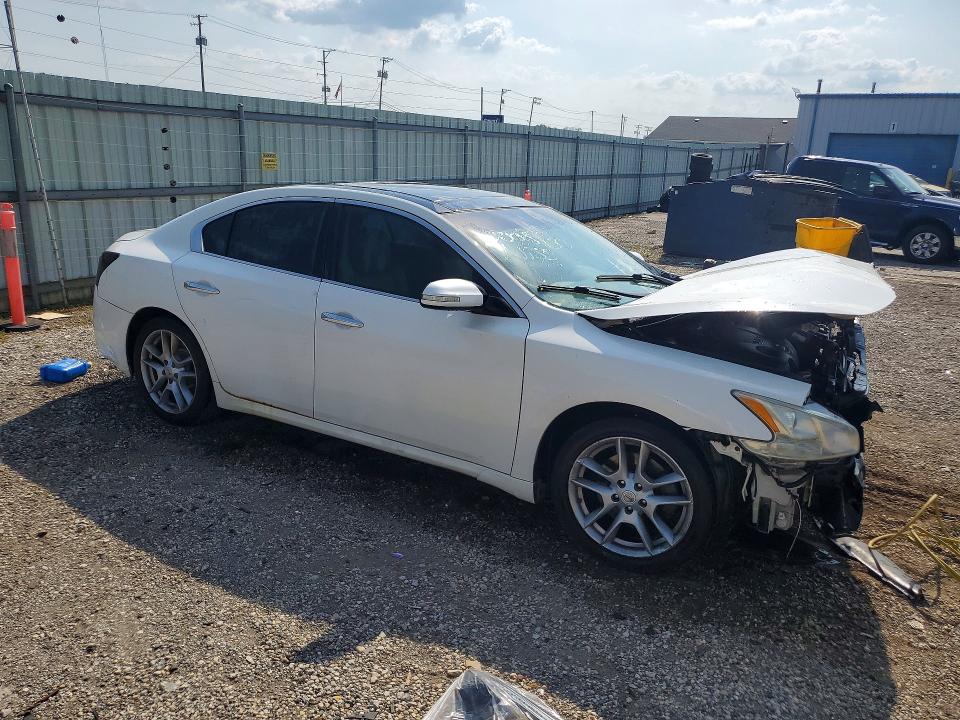 60711666 :رقم المزاد ، 1N4AA5AP9AC833313 vin ، 2010 Nissan Maxima مزاد بيع