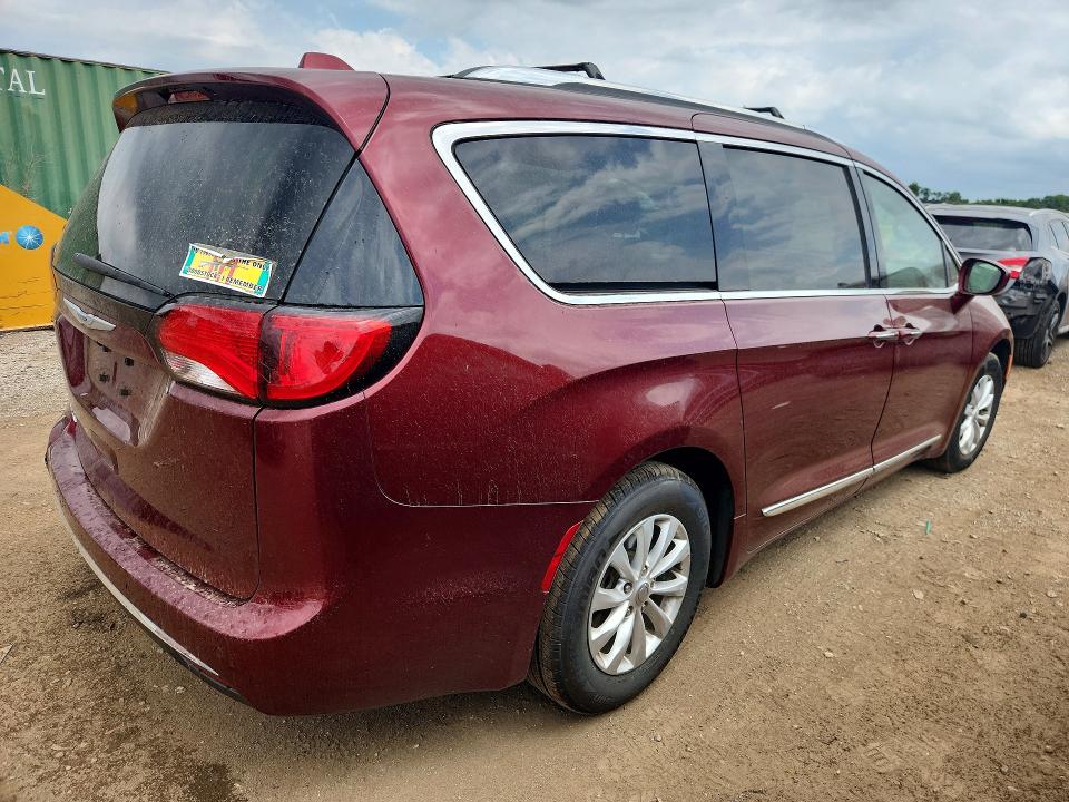 61428996 :رقم المزاد ، 2C4RC1BG7KR629472 vin ، 2019 Chrysler Pacifica مزاد بيع
