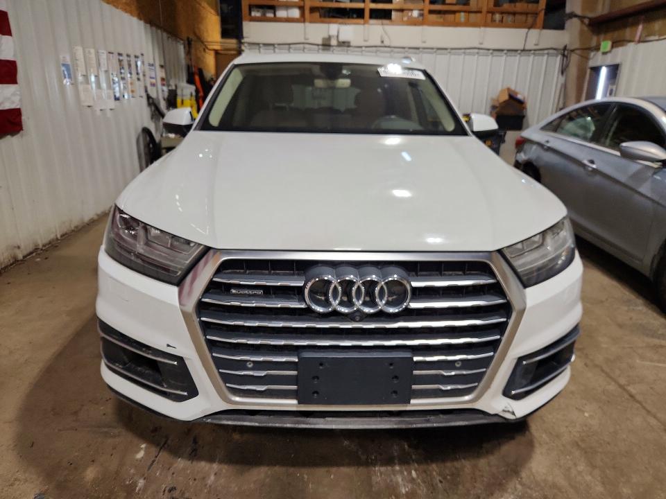 Продажа на аукционе авто 2017 Audi Q7, vin: WA1LAAF79HD015454, номер лота: 63239606