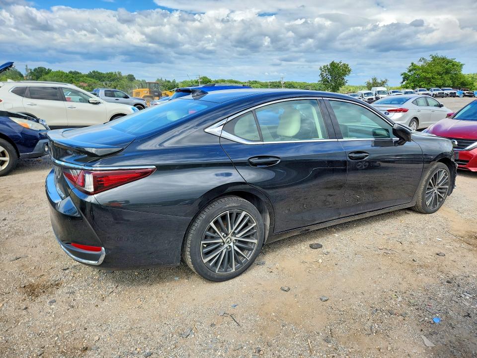 Продажа на аукционе авто 2022 Lexus Es 250, vin: 58AD11D14NU008260, номер лота: 60165946