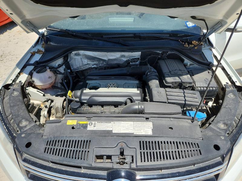 2017 Volkswagen Tiguan მანქანა იყიდება აუქციონზე, vin: WVGBV7AX9HK028390, აუქციონის ნომერი: 62801816