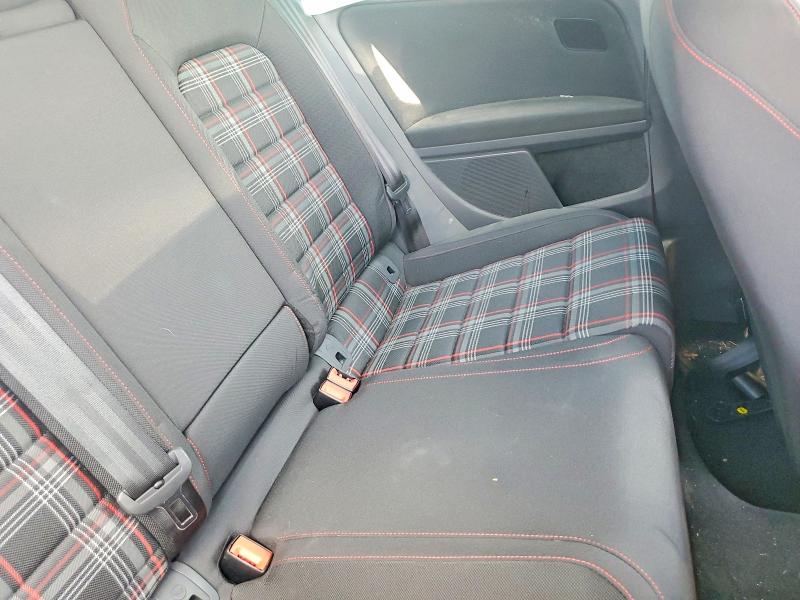 58428526 :رقم المزاد ، 3VWY47AU0FM081912 vin ، 2015 Volkswagen Gti مزاد بيع
