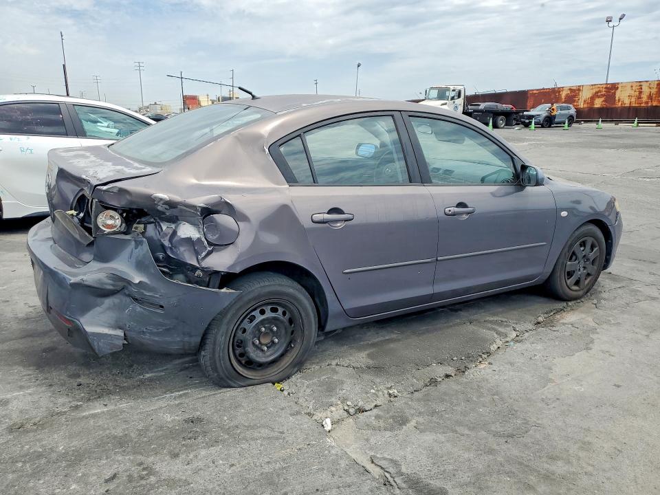 61091896 :رقم المزاد ، JM1BK12G281175424 vin ، 2008 Mazda 3 مزاد بيع