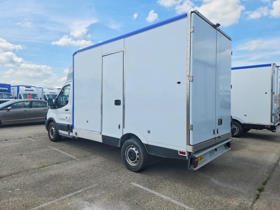 59848046 :رقم المزاد ، 1FDBW5Z82LKB24935 vin ، 2020 Ford Transit مزاد بيع