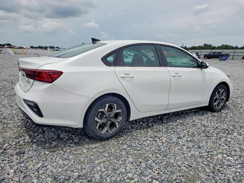 61299016 :رقم المزاد ، 3KPF24AD8ME299912 vin ، 2021 Kia Forte مزاد بيع