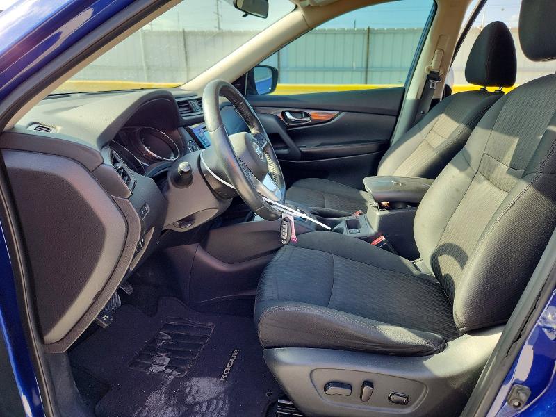 61717356 :رقم المزاد ، 5N1AT2MT5JC704640 vin ، 2018 Nissan Rogue مزاد بيع