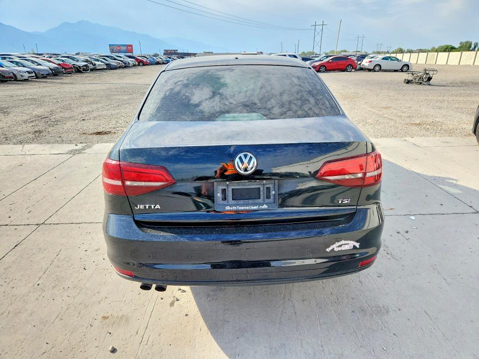 2017 Volkswagen Jetta მანქანა იყიდება აუქციონზე, vin: 3VW167AJ2HM342669, აუქციონის ნომერი: 62357856
