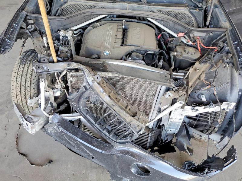 63295936 :رقم المزاد ، 5UXKR2C51F0H36702 vin ، 2015 Bmw X5 مزاد بيع