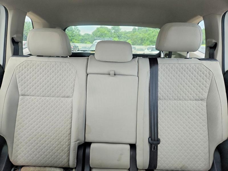 2018 Volkswagen Tiguan მანქანა იყიდება აუქციონზე, vin: 3VV1B7AX7JM033774, აუქციონის ნომერი: 85635375