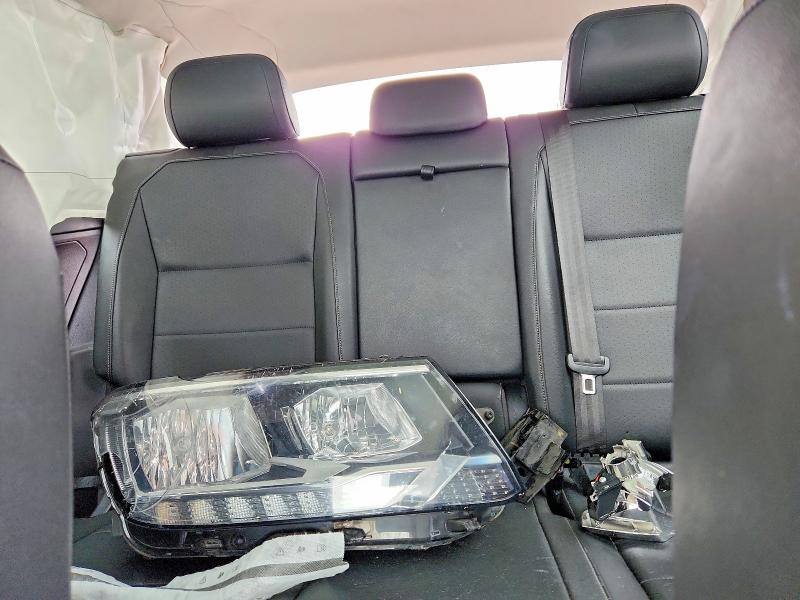 59320976 :رقم المزاد ، 3VV3B7AX6JM208721 vin ، 2018 Volkswagen Tiguan مزاد بيع