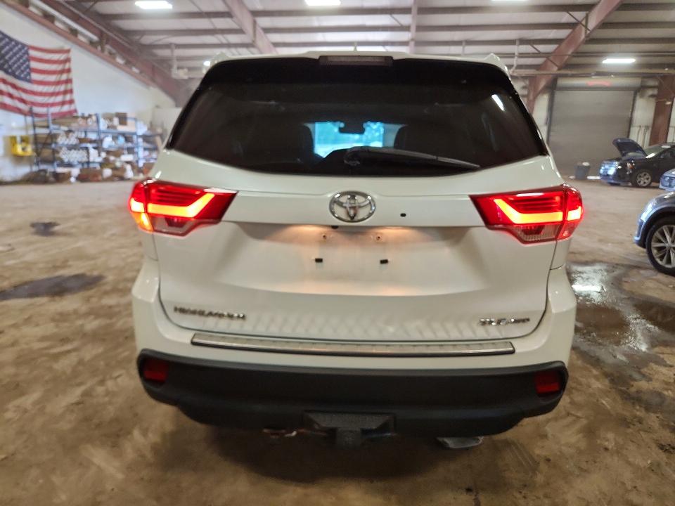 2019 Toyota Highlander მანქანა იყიდება აუქციონზე, vin: 5TDJZRFH6KS593763, აუქციონის ნომერი: 61089236