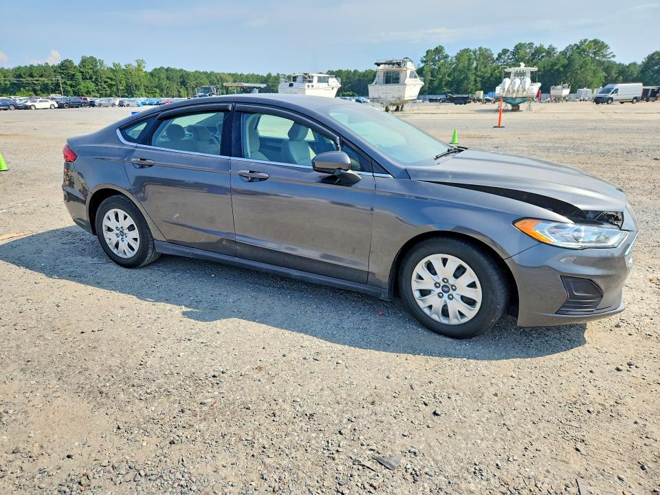 Продажа на аукционе авто 2020 Ford Fusion, vin: 3FA6P0G74LR143343, номер лота: 61478926