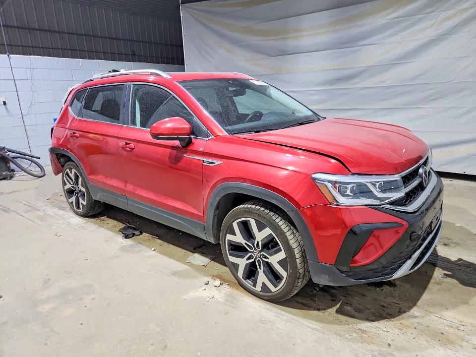 2022 Volkswagen Taos მანქანა იყიდება აუქციონზე, vin: 3VV2X7B29NM027621, აუქციონის ნომერი: 61230666