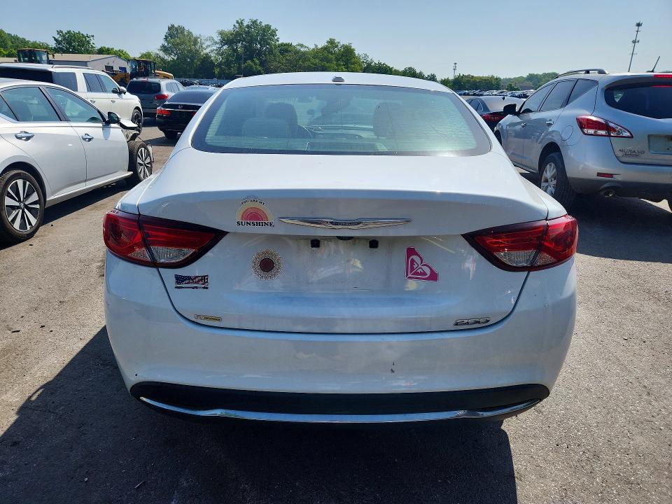 Продаж на аукціоні авто 2015 Chrysler 200, vin: 1C3CCCABXFN688157, номер лоту: 58925066