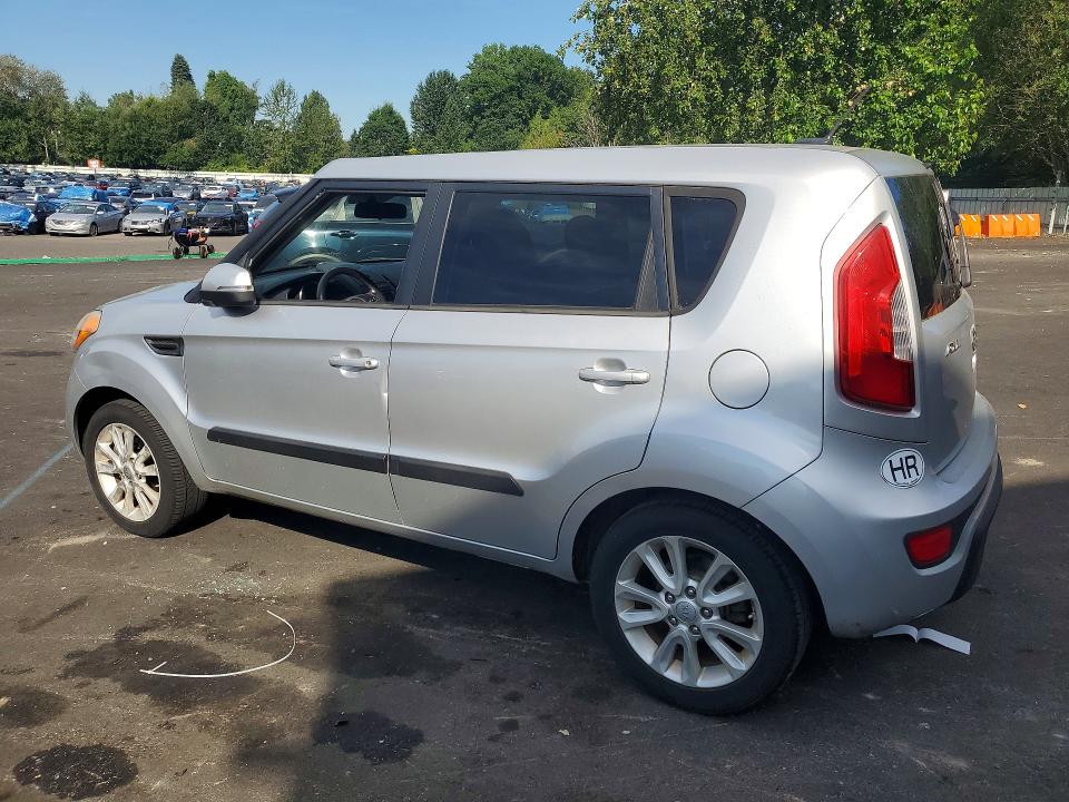 60044336 :رقم المزاد ، KNDJT2A62C7396390 vin ، 2012 Kia Soul مزاد بيع