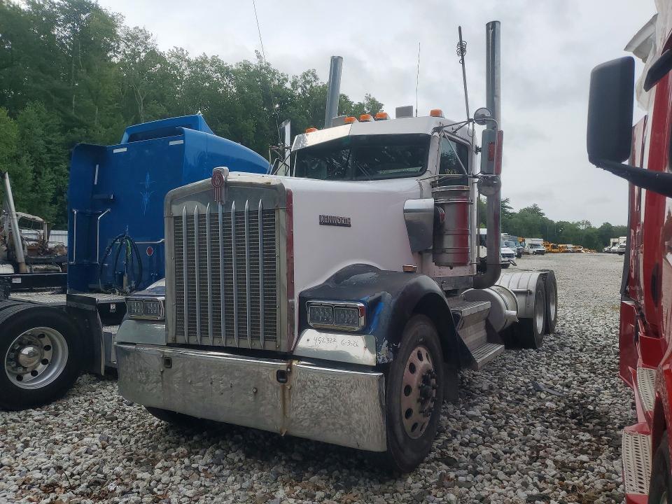 Продажа на аукционе авто 2006 Kenworth Construction, vin: 1XKWD49X16J148557, номер лота: 58411316