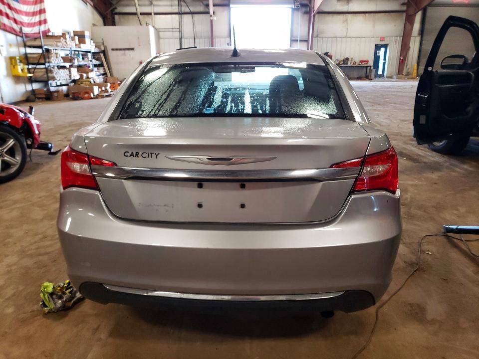 Продаж на аукціоні авто 2014 Chrysler 200, vin: 1C3CCBABXEN111752, номер лоту: 60355316