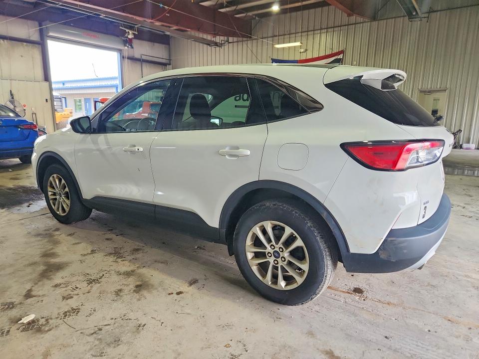 Продажа на аукционе авто 2022 Ford Escape, vin: 1FMCU9G65NUA68046, номер лота: 62677726