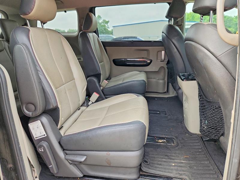 Продажа на аукционе авто 2015 Kia Sedona, vin: KNDMC5C14F6018999, номер лота: 61864236