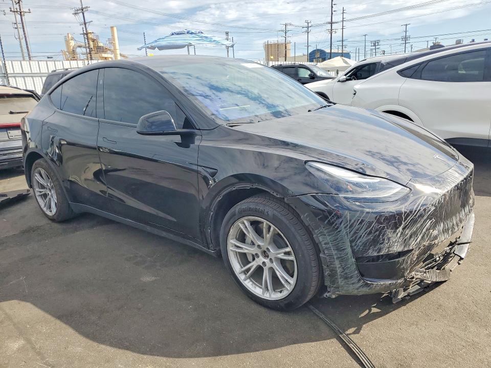 61804856 :رقم المزاد ، 7SAYGDEE3RF060964 vin ، 2024 Tesla Model Y مزاد بيع